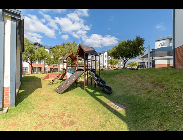 1 BEDROOM APARTMENT FOR SALE IN RANDPARK RIDGE